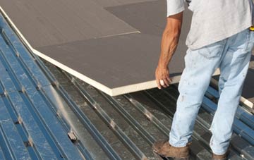 benefits of insulating Cwmbelan flat roofing